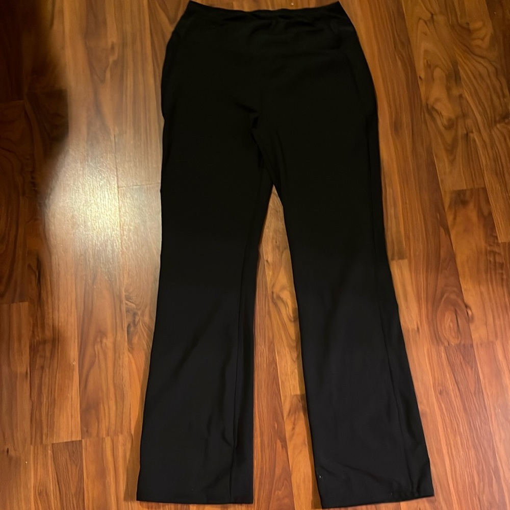 Very stretchy black pants